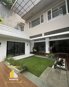 Rumah Furnished Konsep Open Space di Cluster Tiara PHG Gading Serpong