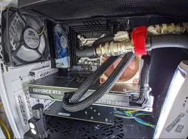 RTX 4090 Suprim Liquid X