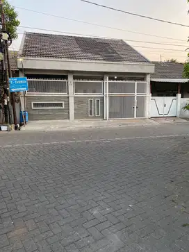 1668. Dijual Rumah Taman Jambu Pondok Tjandra Indah Sidoarjo