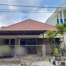Rumah terawat siap Huni Ketintang