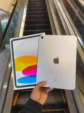 iPad Gen 10 64GB iBox + keyboard floating like new