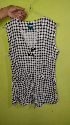 Outer kutung motif kotak