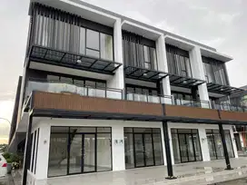 Dijual Ruko Hampton gading serpong hook tomy ie
