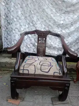 Kursi tunggal jati lawas