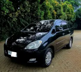 Dijual kijang inova bensinTipe V 2011 kondisi mulus