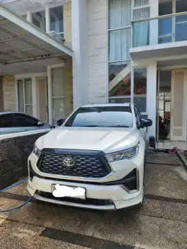 Km 29 rban Kijang innova zenix hybrid Q cash pribadi