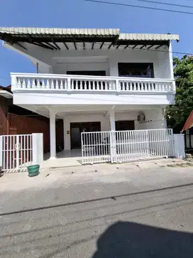 Di jual rumah cantik dan strategis di tipes SoLo