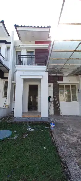 Disewakan rumah sgt rapih siap huni di Residence One-Bsd City