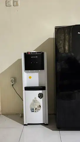 ARTUGO Water Dispenser AD 10 N Top Load (Electronic + Cabinet)