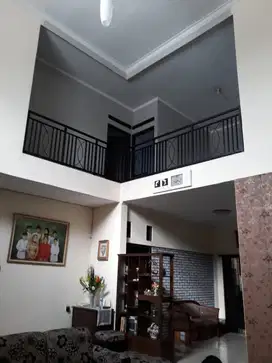 Dijual rumah Cantik di Jatihandap view kota bandung