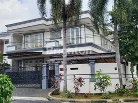 Dijual rumah Pondok indah, siap huni, lokasi strategis,keamanan 24 jam
