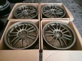 Velg RE30 R18 Lexus Harrier CHR Mazda CX Biante Carnival Trajet Seltos