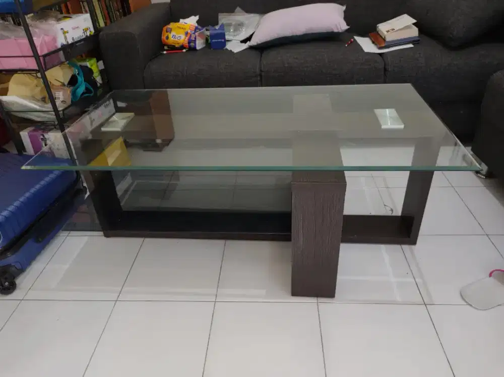 Meja Tamu Bahan Kaca Tebal