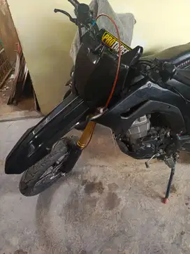 CRF 150L 2024 DALAM KONDISI SANGAT BAGUS
