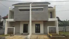 Rumah 2 lantai, siap huni, di sirojul Munir, Jatiasih