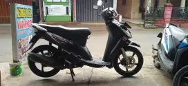 Yamaha Mio smile tahun 2011 Hitam