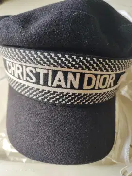 Di jual TOPI BARET CHRISTIAN DIOR