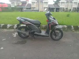 DIJUAL MOTOR HONDA VARIO 110CC TAHUN 2011 SURAT SURAT LENGKAP SEMUA