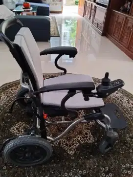 Kursi Roda/Wheel chair 1 kali pakai