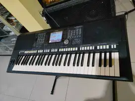 Keyboard yamaha psr.s950 mulus siap.manggung