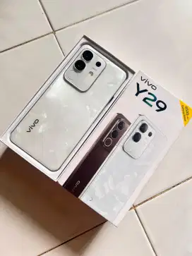 VIVO Y29 RAM 6/128 Warna putih Like new
Super mulus 
No minus 
Fullset