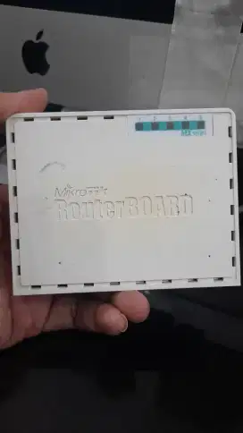 Mikrotik Broadband RB750Gr3