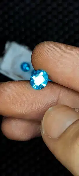 Blue topaz elektrik