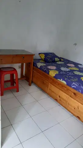 ranjang kayu jati belanda