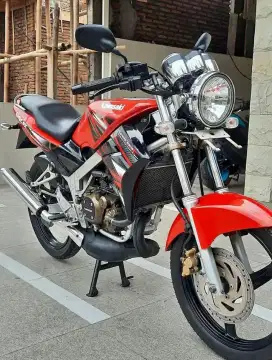 Ninja SS 2013 merah ferari