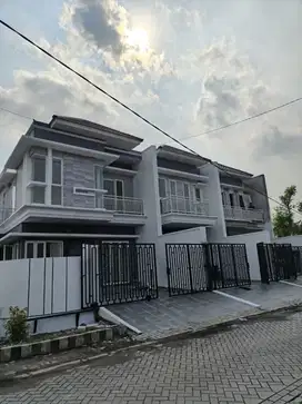 Baru Gress‼️Rumah Hook Jemursari Surabaya