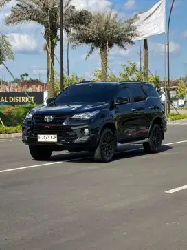 Toyota fortuner TRD 2018 diesel AT
