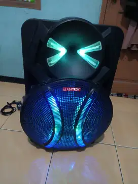 Di jual speaker asatron 18inc