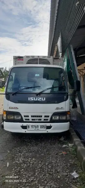 Engkel Isuzu Elf Box Thermoking 2010