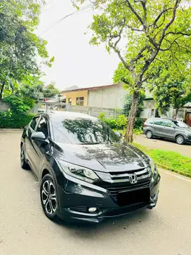 HRV 1.8 Prestige Type Tertinggi Mulus Tgn1 Siap Luar Kota