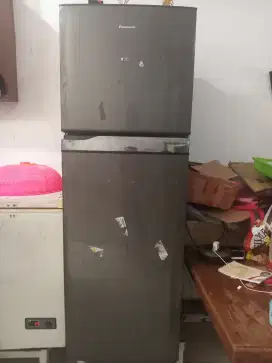 Dijual Kulkas 2 Pintu 325 L Panasonic Inverter NR B348F ( mati banjir)
