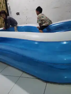 Kolam renang anak