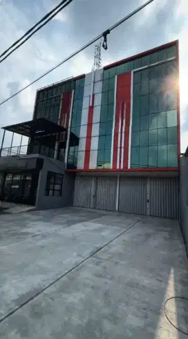Ruko 3,5 Lantai siap pakai, bangunan baru di Jalan Raya Pekayon