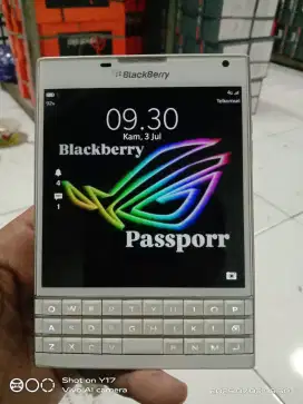 Blackberry passport white 3/32 4g