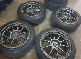 R18 TC 105X lebar 8.5 et 43 pake ban accelera 225 50