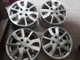 Velg mobil ex Honda Brio R14 PCD 4 x 100 second bekas