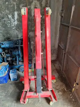 Hydraulic Engine Crane Car 3 ton