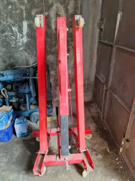 Hydraulic Engine Crane Car 3 ton