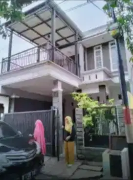 Disewa Rumah Tingkat Dpn Mall GGP Lt 108 Grand Galaxy Bekasi Selatan