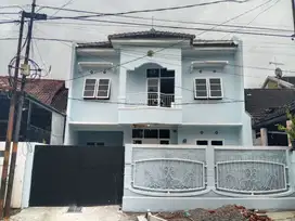 Dijual Rumah Bagus 2 Lantai Pusat Kota Cicendo