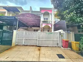 Rumah Hadap Barat di The Royal Residence, Cakung, Jakarta Timur