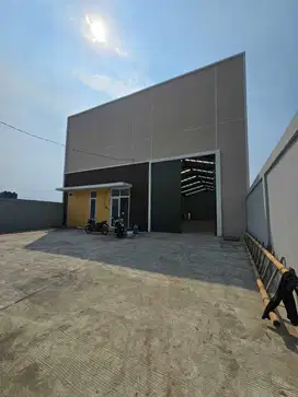 Disewakan Gudang Laksana Bisa Akses Kontainer 40 Feet Siap Pakai