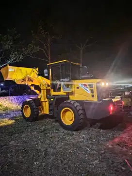 Wheel Loader Longking 1-3 Kubik Promo Kualitas Terjamin