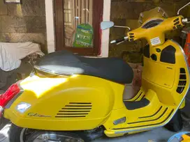 Vespa Gts 300 km dikit