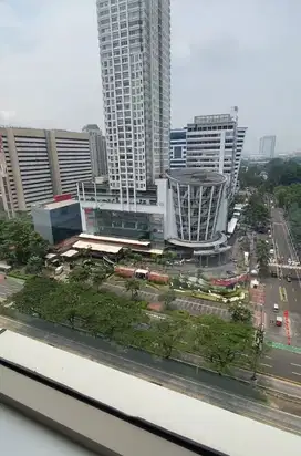 Sewa Kantor Unit Full Furnished untuk 6 Pax di Plaza Asia Dekat MRT TJ