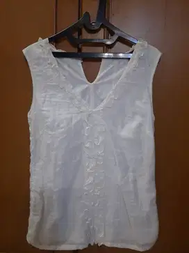 Preloved atasan wanita  Warna Putih